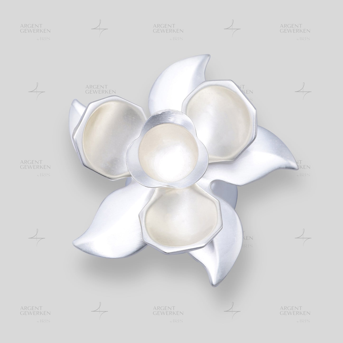 Floralis Candle Holder
