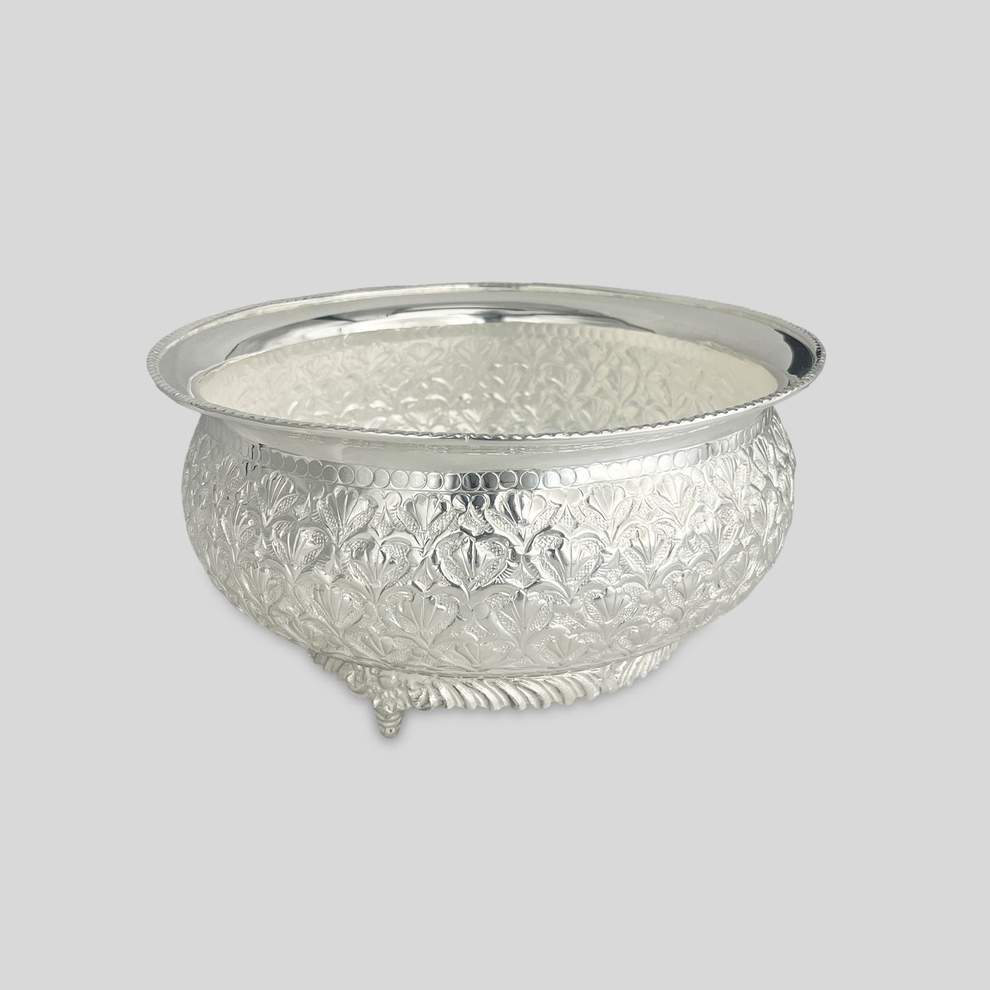 Classic Vine Fruit Bowl